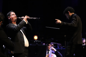“Leyenda Romántica”: oboísta José Luis Urquieta debuta como solista invitado junto a la Orquesta Sinfónica UdeC